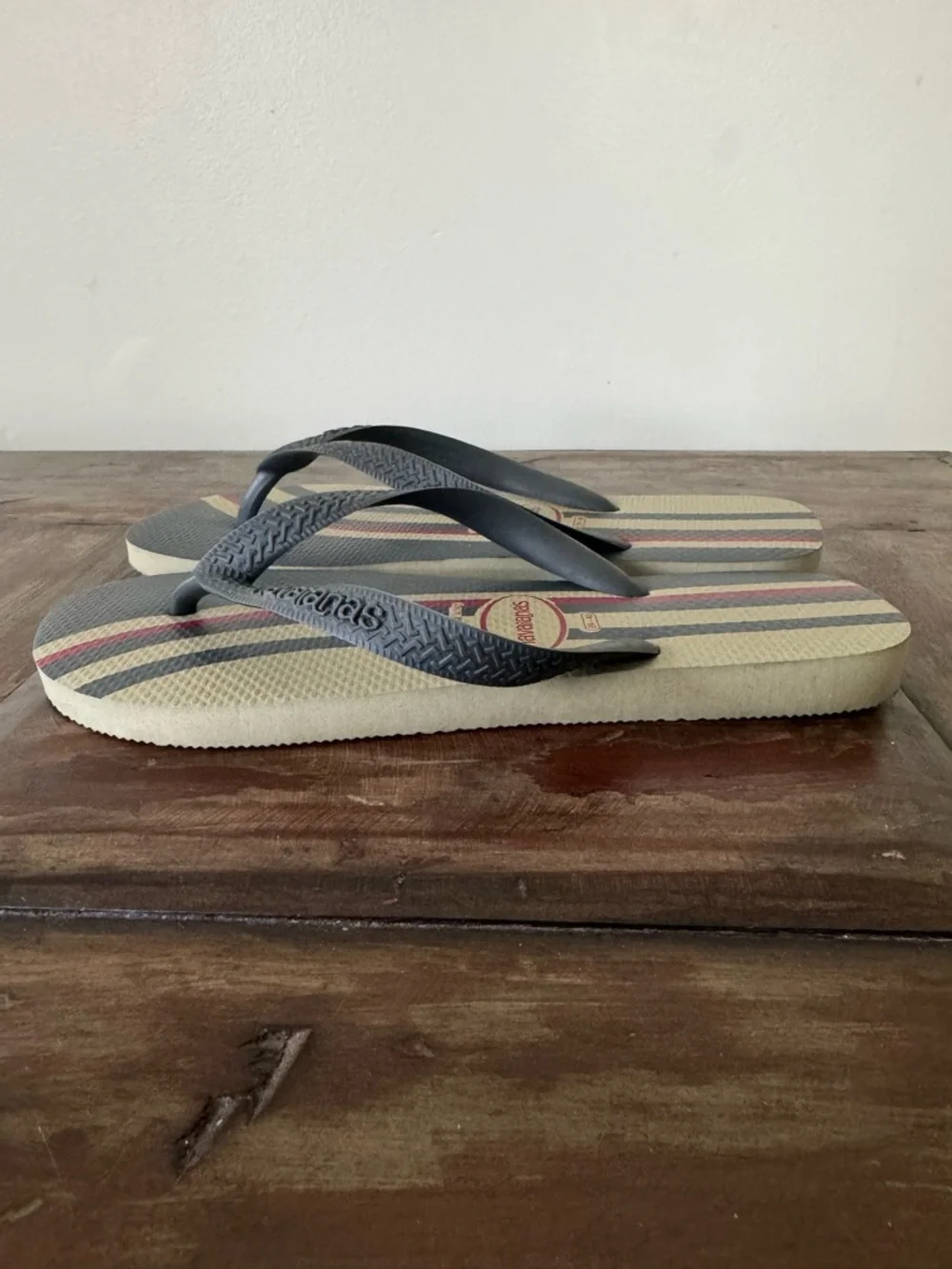 Havaianas Top Nautical grey‎ red rubber flip flops unisex men’s size 8